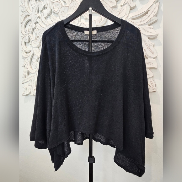 Chelsea & Violet Women's Black Knit Asymmetrical Top/Shirt Size Large NWT - Picture 2 of 5